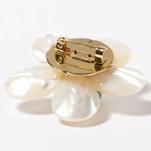Broche fleur de nacre