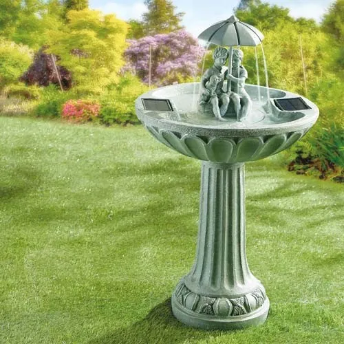 Fontaine solaire «Enfants à l’ombrelle»