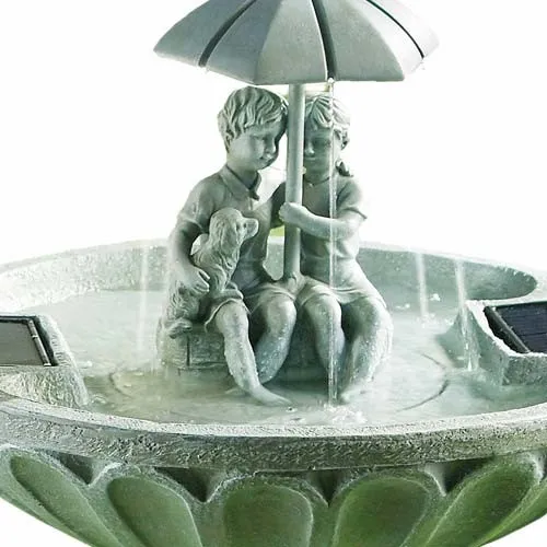 Fontaine solaire «Enfants à l’ombrelle»