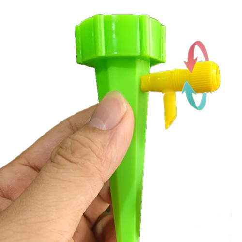 EN CADEAU : Les 10 cônes d'arrosage