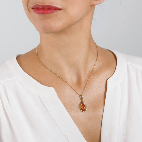Collier goutte d’ambre