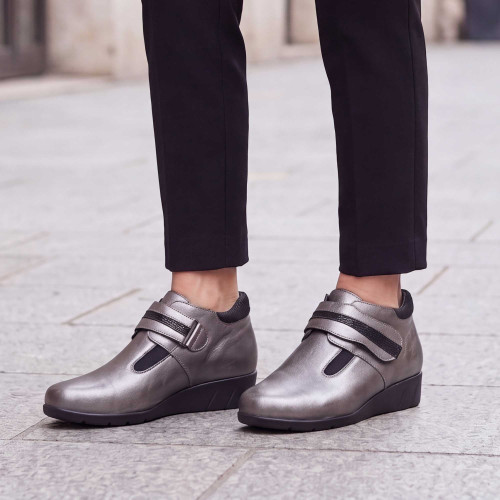 Bottines cuir argenté (8)