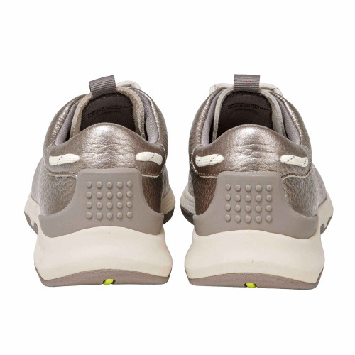 Baskets TBS cuir irisé (4)