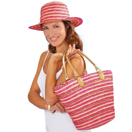 Sac et chapeau en paille
